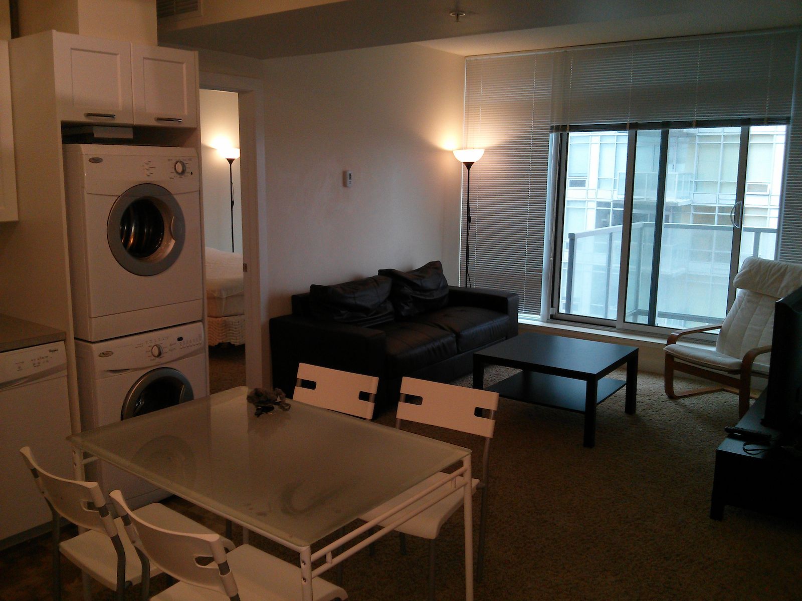 Calgary 2 bedrooms Apartment for rent. Property photo: 100025-1