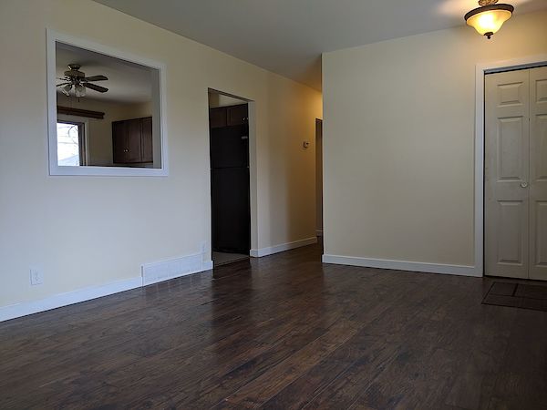 Calgary 3 bedrooms Main Floor for rent. Property photo: 101116-2