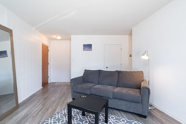 Calgary 1 bedroom Apartment for rent. Property photo: 101524-3