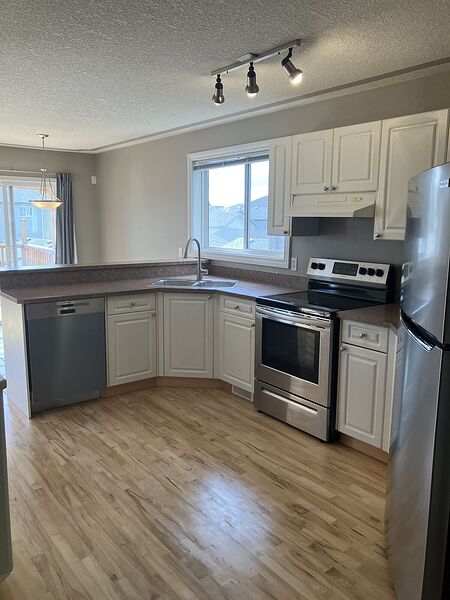 Calgary 3 bedrooms House for rent. Property photo: 101784-3