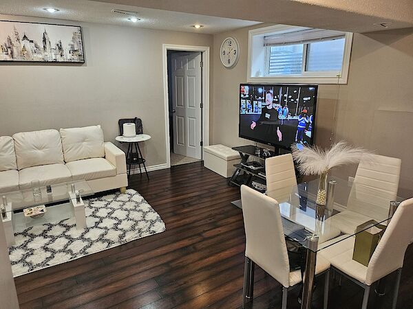 Calgary 2 bedrooms Basement for rent. Property photo: 101920-3