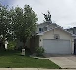 PENDING Beautiful 3 Bd+ Den(office or 4 bdrm) 2 Story house back to green space