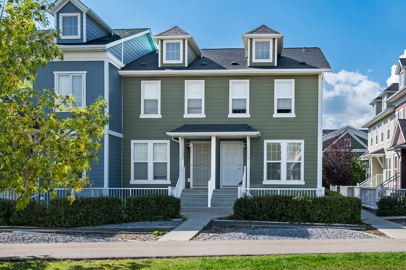 Calgary 2 bedrooms Townhouse for rent. Property photo: 102159-1