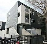 Crescent Heights 2 BR + 1B + 1 heated Parking NEWLY Renovated *Bridgeland* — Crescent Heights, Calgary