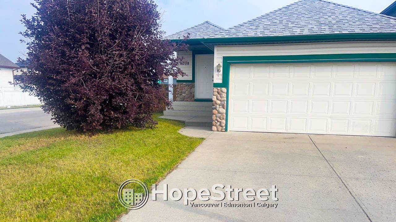 Calgary 2 bedrooms House for rent. Property photo: 105783-1