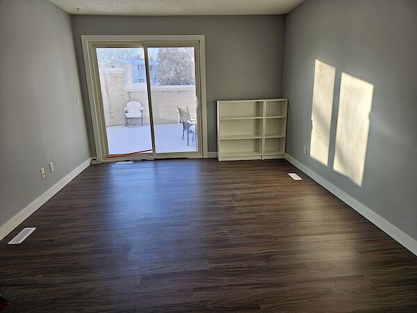 Calgary 2 bedrooms Condo Unit for rent. Property photo: 106855-2