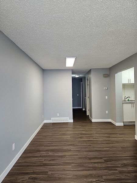 Calgary 2 bedrooms Condo Unit for rent. Property photo: 106855-3