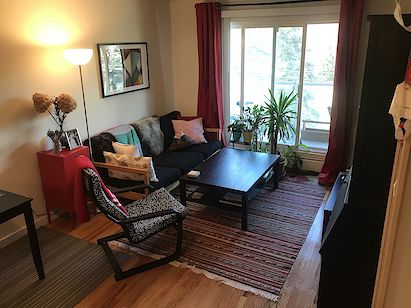 Calgary 1 bedroom Condo Unit for rent. Property photo: 10696-2