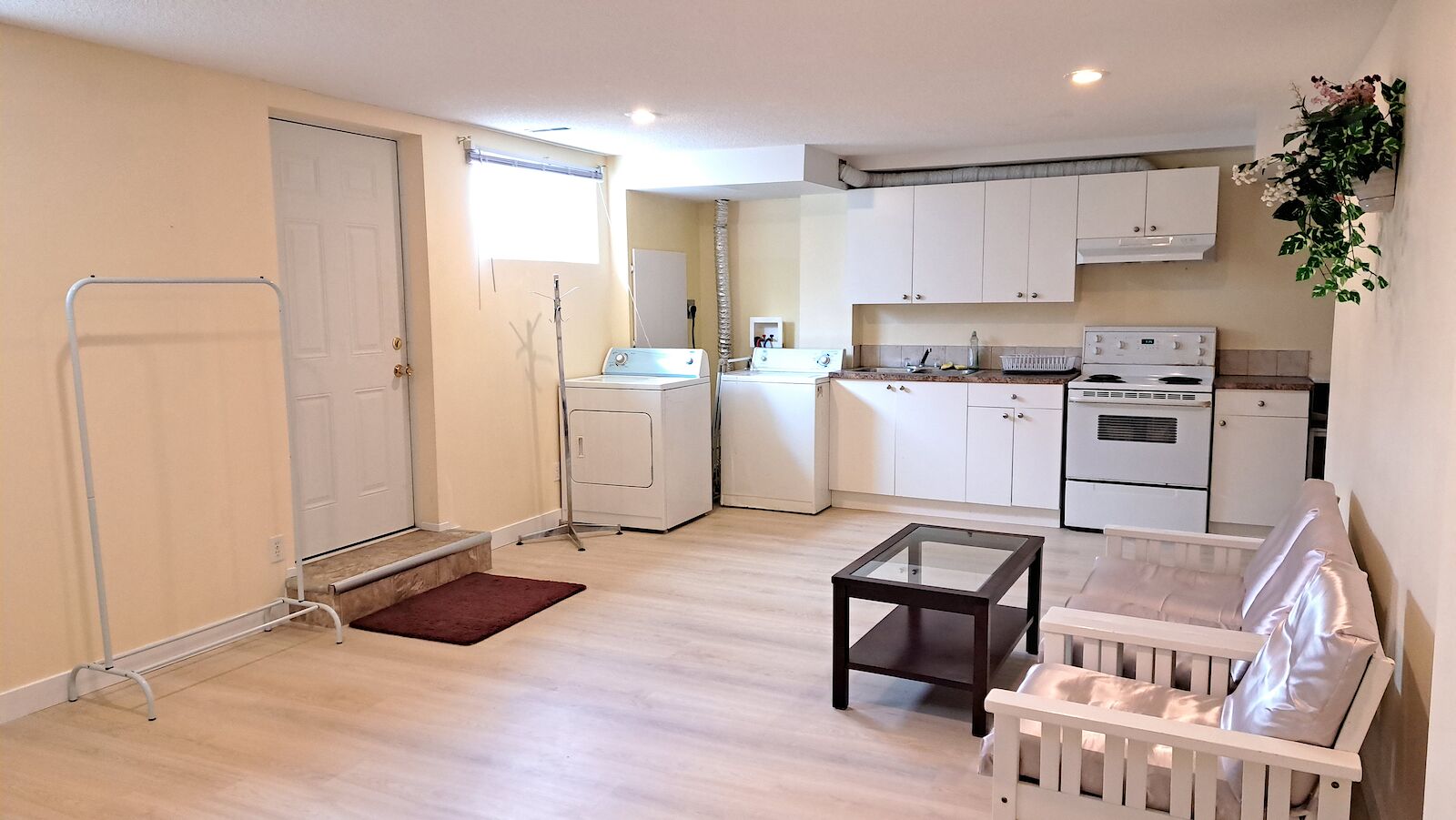 Calgary 1 bedroom Basement for rent. Property photo: 107625-1