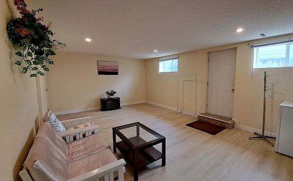 Calgary 1 bedroom Basement for rent. Property photo: 107625-2