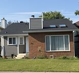 House 3 bedroom 2 full bath renovated — Sundance, Calgary