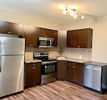 Executive Legal Basement Suite in Kincora