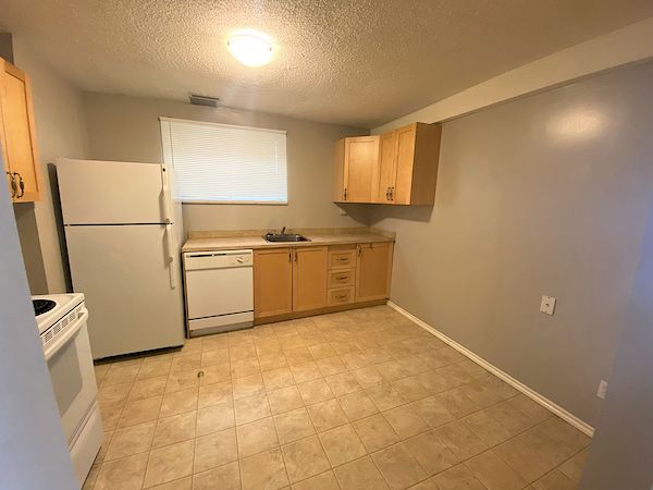 Calgary 2 bedrooms Basement for rent. Property photo: 110653-2