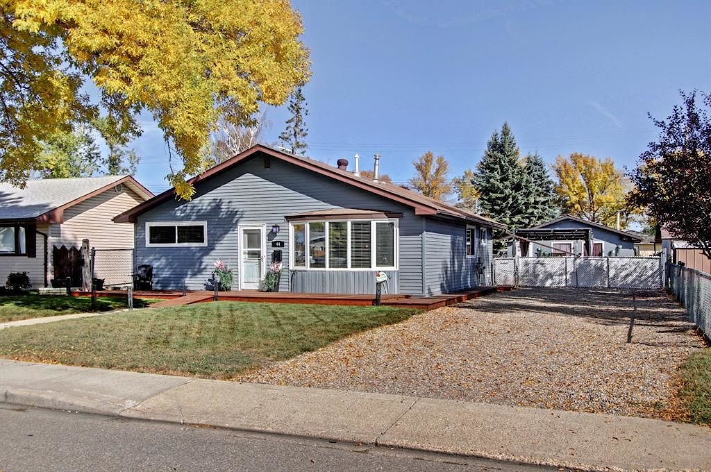 Calgary 2 bedrooms House for rent. Property photo: 110752-1