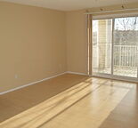 ELLISTON PARK SPACIOUS 2 BEDROOM 2 BATH CONDO FOR RENT