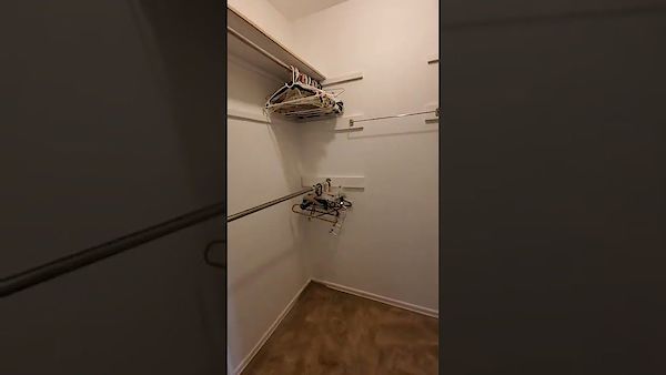 Calgary 4 + Den bedrooms House for rent. Property photo: 112535-2