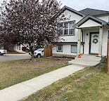 Bright, Beautiful and Spacious 2 Bedroom Pet Friendly Suite