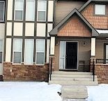 Cozy Town House in Evergreen