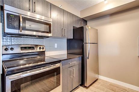 Calgary 2 bedrooms Condo Unit for rent. Property photo: 113752-2