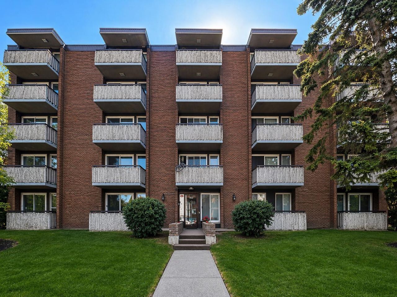 Calgary 1 bedroom Apartment for rent. Property photo: 114019-1