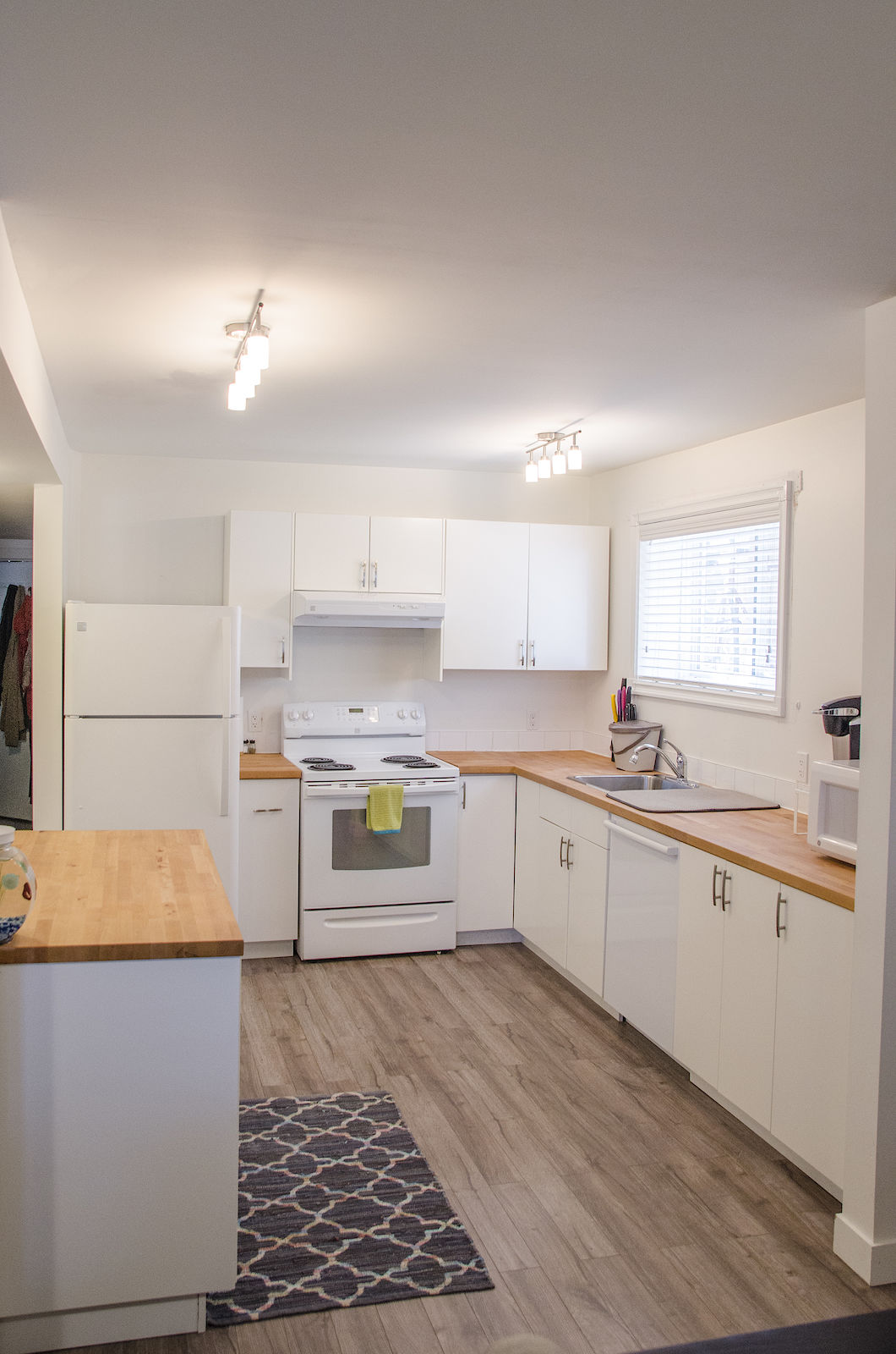 Calgary 2 bedrooms Basement for rent. Property photo: 114775-1