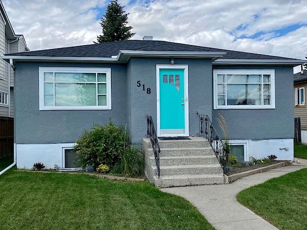 Cute 2 br Main Floor