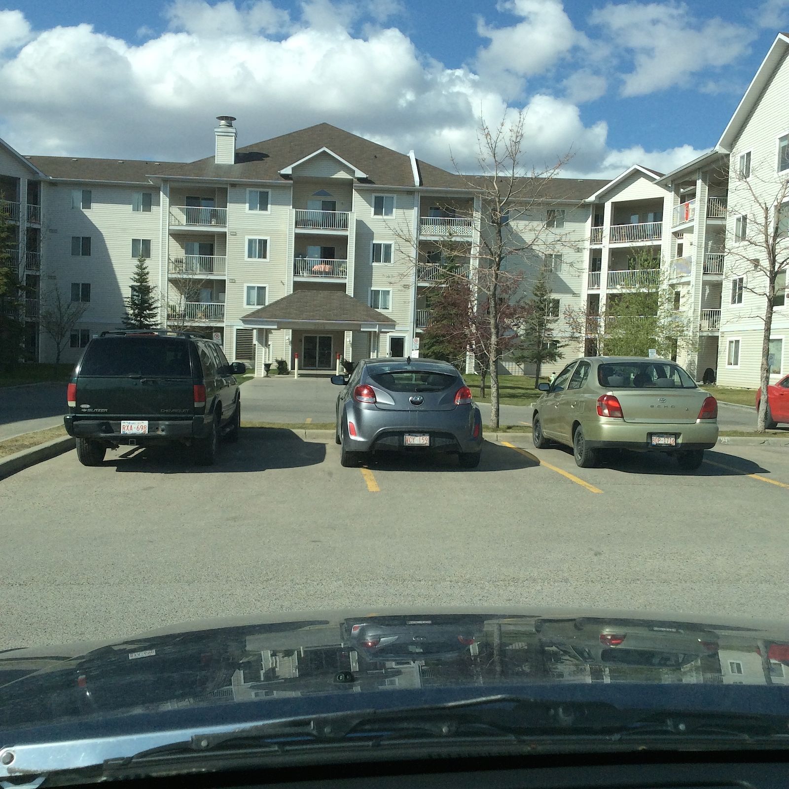 Calgary 2 bedrooms Condo Unit for rent. Property photo: 119503-1