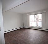 West Hillhurst, 1bdrm, nicely renovated, 5min dwntwn, 1 blk bus