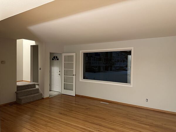Calgary 2 bedrooms Townhouse for rent. Property photo: 120111-3
