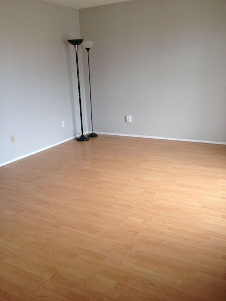 Calgary 3 bedrooms House for rent. Property photo: 120383-2
