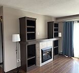 BEAUTIFUL,COZY 1 BDRM & PARKING, EXCELLENT LOCATION, TOP FLOOR, VERY SECURE!