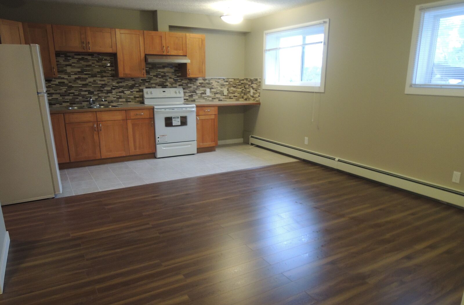 Calgary 1 bedroom Apartment for rent. Property photo: 120569-1