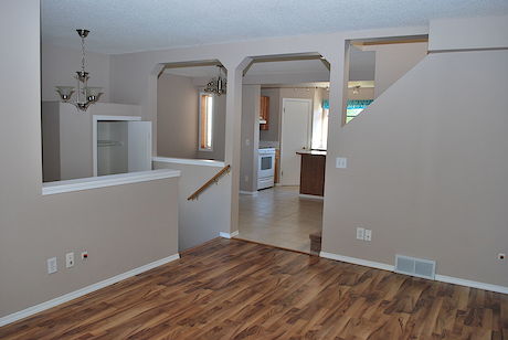 Calgary 3 bedrooms House for rent. Property photo: 122321-3