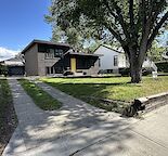 City Centre Family Home in Parkdale.