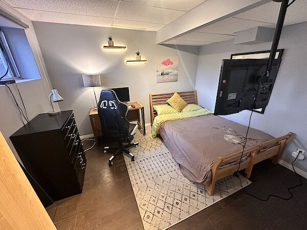 Calgary 1 bedroom Room For Rent for rent. Property photo: 122930-3