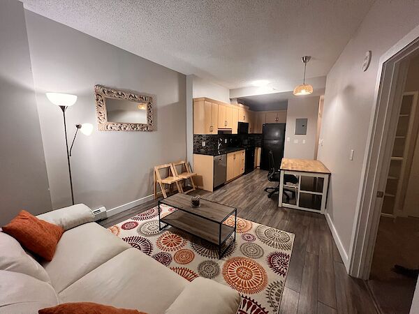 Calgary 1 bedroom Condo Unit for rent. Property photo: 123307-2