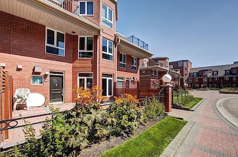 Calgary 3 bedrooms Townhouse for rent. Property photo: 126135-2