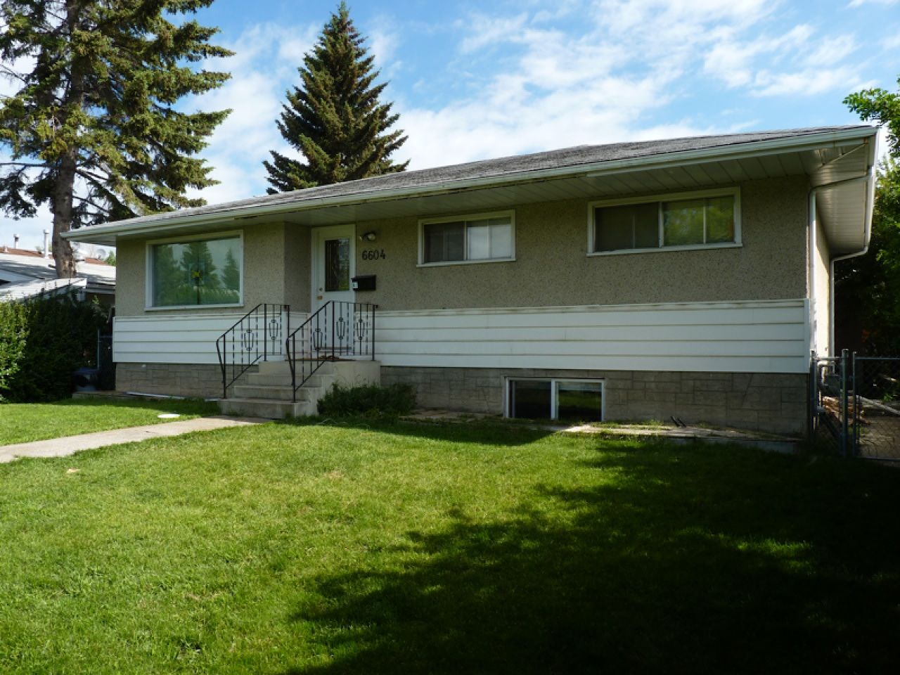 Calgary 1 bedroom Room For Rent for rent. Property photo: 126232-1
