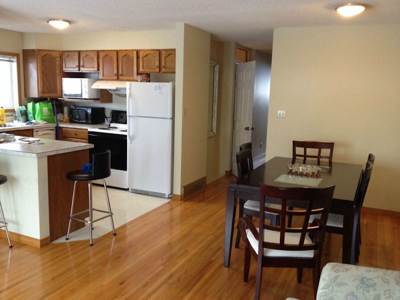 Calgary 2 bedrooms Duplex for rent. Property photo: 127160-1
