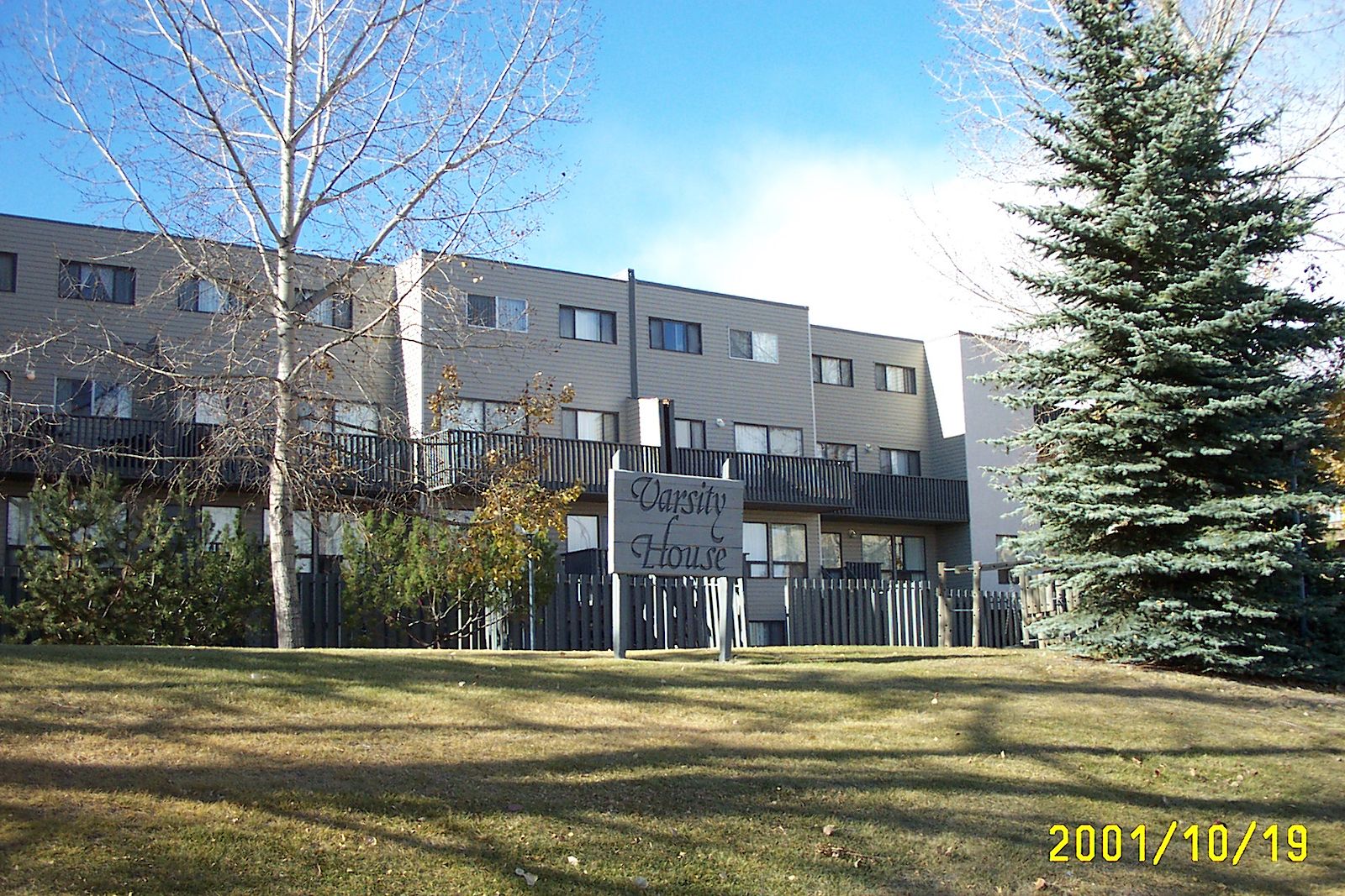 Calgary 2 bedrooms Condo Unit for rent. Property photo: 127185-1