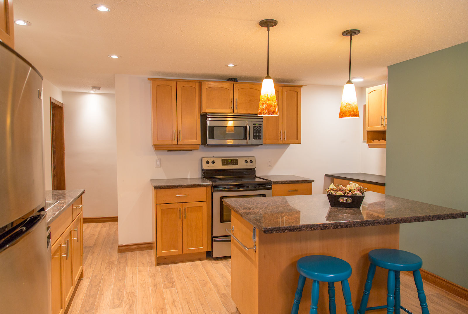 Calgary 2 bedrooms Basement for rent. Property photo: 127870-1