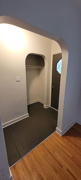 Calgary 3 + Den bedrooms Main Floor for rent. Property photo: 12865-2