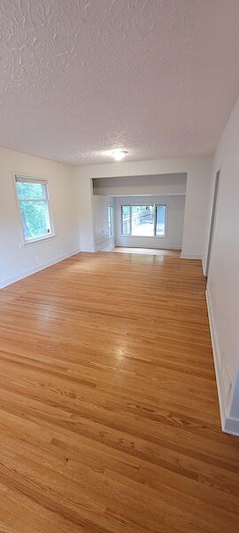 Calgary 3 + Den bedrooms Main Floor for rent. Property photo: 12865-3