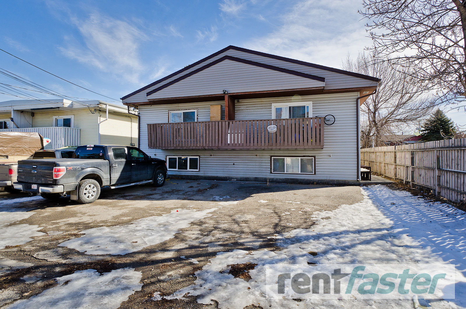 Calgary 2 bedrooms Townhouse for rent. Property photo: 130580-1
