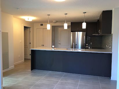 Calgary 1 bedroom Condo Unit for rent. Property photo: 131001-3