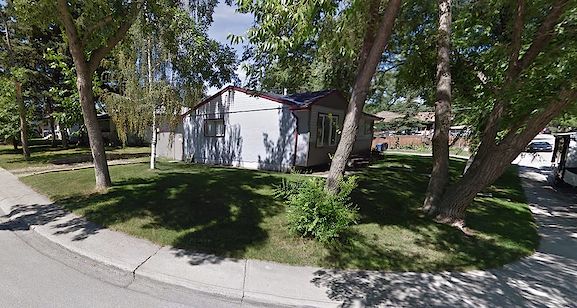Corner lot in Fairview 3 Bedroom upstairs 1 bedroom downstairs 2.5 baths