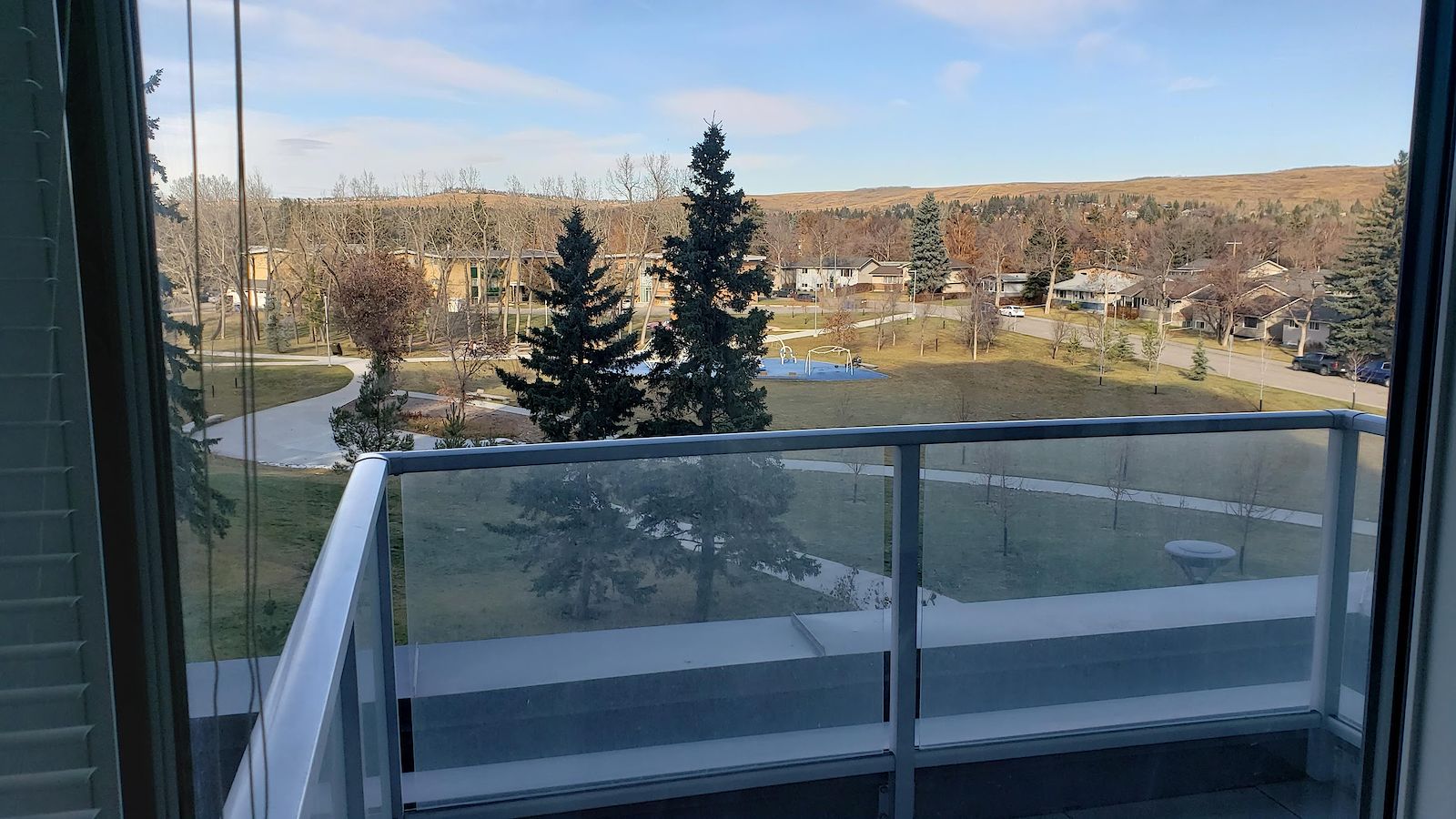Calgary 2 bedrooms Condo Unit for rent. Property photo: 134374-1