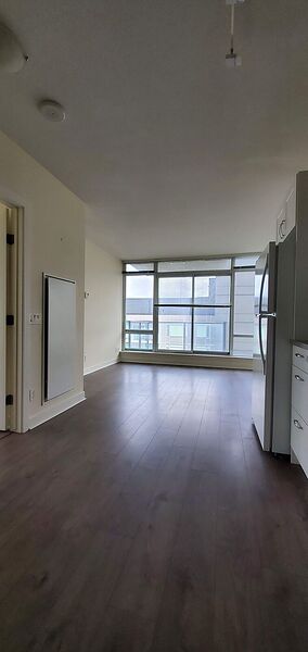 BRENTWOOD apartment, 2 beds 1 bath +spectacular view to Downtown and park