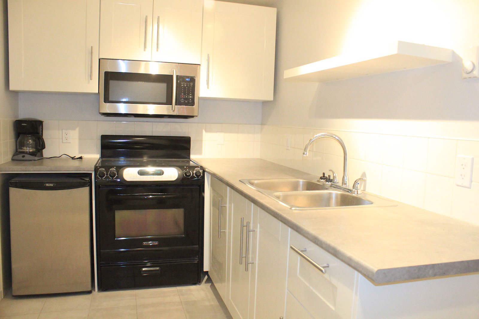 Calgary 2 bedrooms Basement for rent. Property photo: 136994-1
