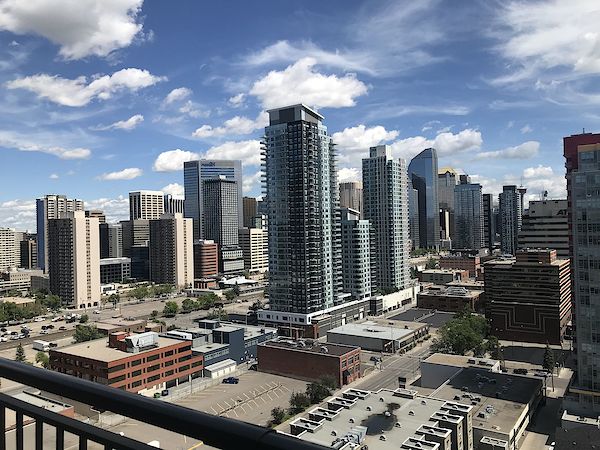 Calgary 1 + Den bedrooms Condo Unit for rent. Property photo: 137333-2
